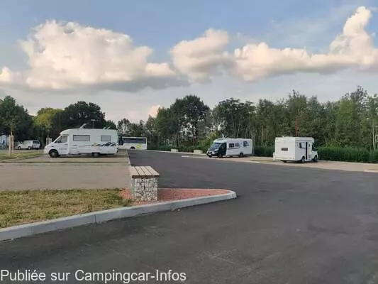 aire camping aire aire de chateau chinon