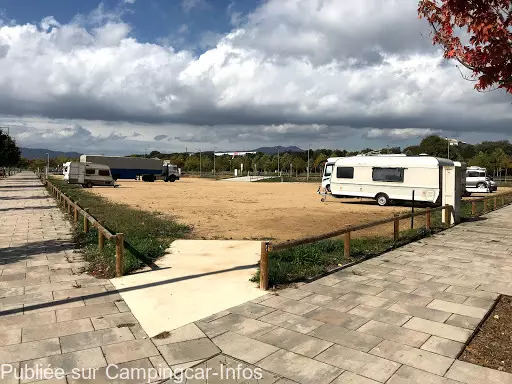 aire camping aire area autocaravanes girona
