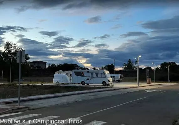 aire camping aire area de medina de pomar