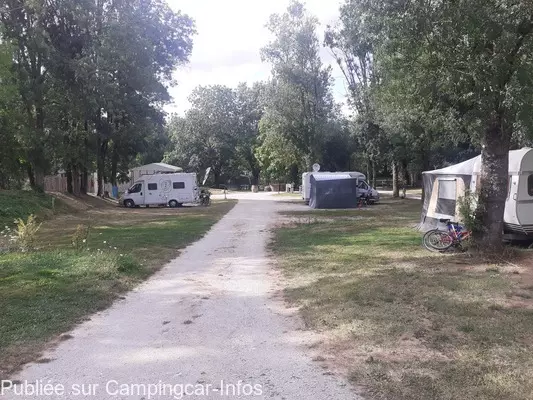 aire camping aire camping de bourg charente