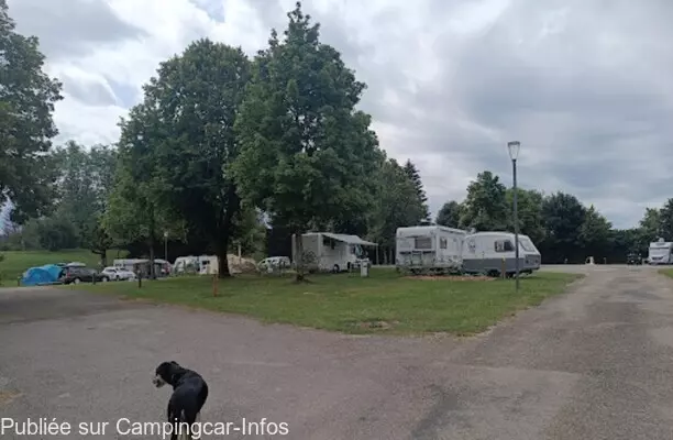 aire camping aire camping du champ de mars