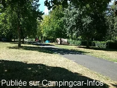aire camping aire camping du val du clain