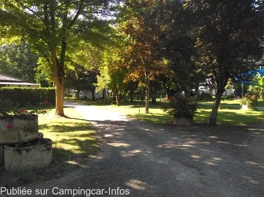 aire camping aire camping la bourgnatelle
