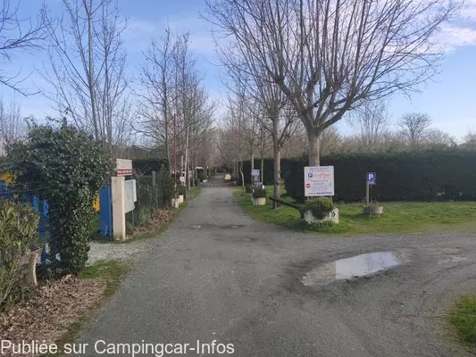 aire camping aire camping le montet