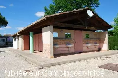 aire camping aire camping les berges du lot