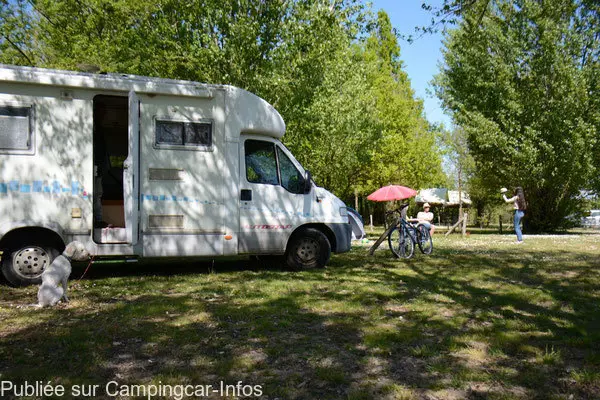 aire camping aire camping lot et bastides