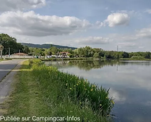 aire camping aire camping municipal du lac