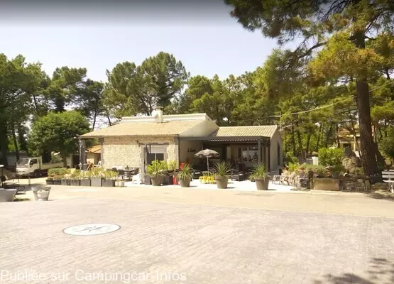 aire camping aire camping tohapi pinede en provence