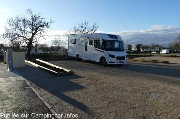 aire camping aire castelsarrasin