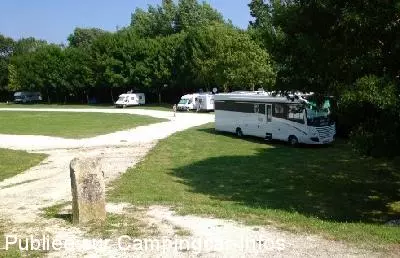 aire camping aire chef boutonne