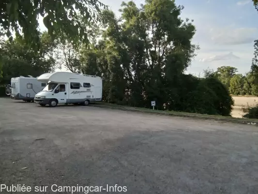 aire camping aire chenehutte treves cunault