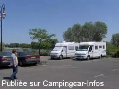 aire camping aire chenehutte