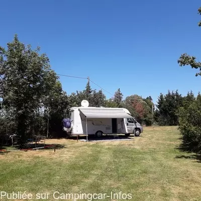 aire camping aire chirat l eglise