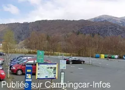 aire camping aire dolbadarn castle car park