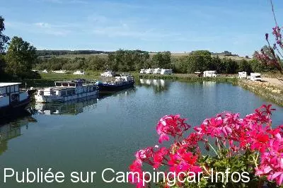 aire camping aire dom le mesnil