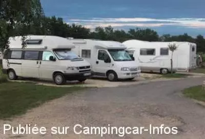 aire camping aire domaine du grand homme