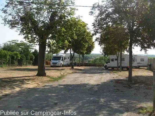 aire camping aire la reole