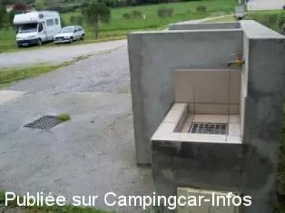 aire camping aire lagrasse