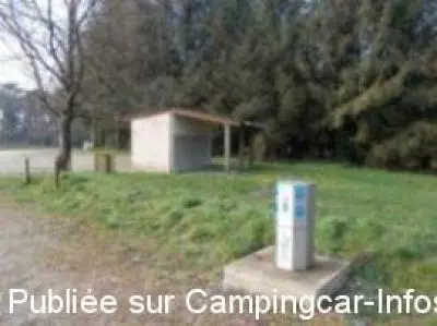 aire camping aire le croisty