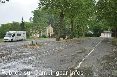 aire camping aire lencloitre