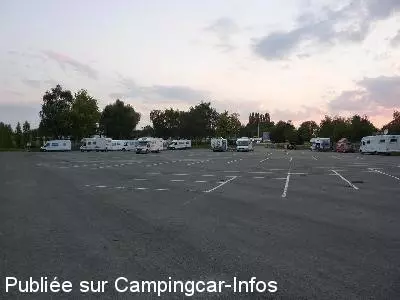 aire camping aire mesnil saint pere