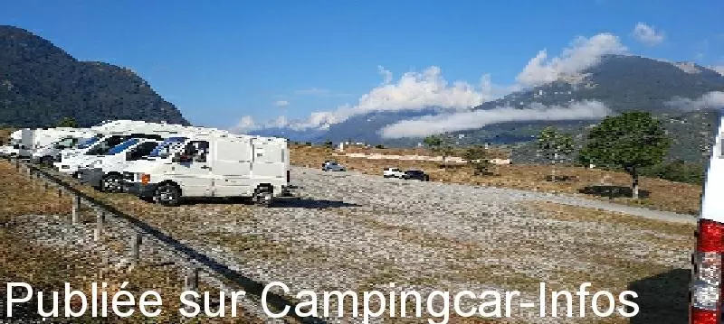 aire camping aire mont dauphin