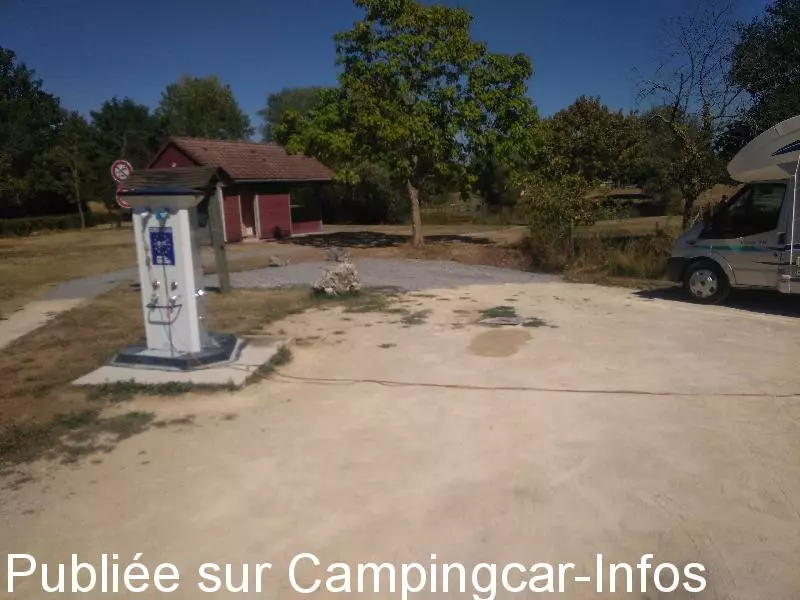 aire camping aire neuillay les bois