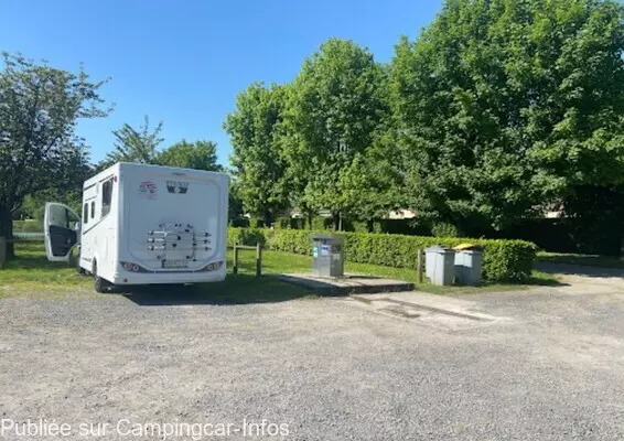 aire camping aire neuilly saint front