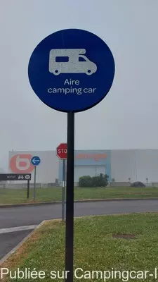aire camping aire parking camping car carrefour