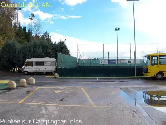 aire camping aire parking corinaldo