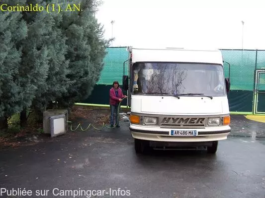 aire camping aire parking corinaldo