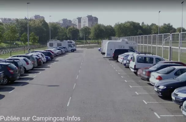 aire camping aire parking lot