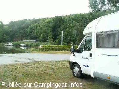 aire camping aire peillac
