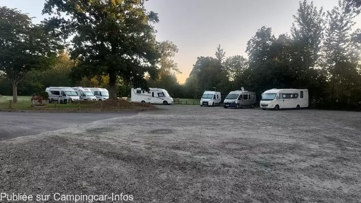 aire camping aire saint caradec