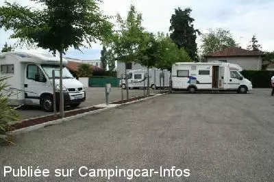 aire camping aire tarbes