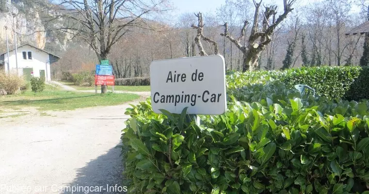 aire camping aire vers